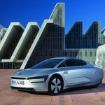 「VWのディーゼルハイブリッド「XL1」発売決定! 燃費はリッター111km!!」の1枚目の画像ギャラリーへのリンク
