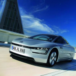 VWのディーゼルハイブリッド「XL1」発売決定! 燃費はリッター111km!! - 2013_VW_XL1_007