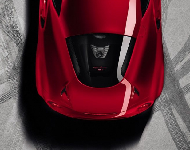 「アルファロメオの小型スポーツカー「4C」が世界初公開【ジュネーブモーターショー】」の1枚目の画像