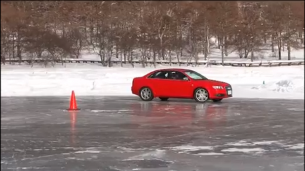「【動画】えっ！凍った湖の上をクルマで走れるイベントがある!?【女神湖氷上ドライブ】」の1枚目の画像