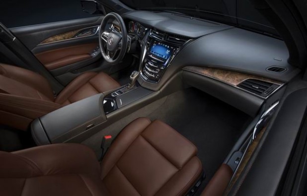 2014-Cadillac-CTS-sedan011