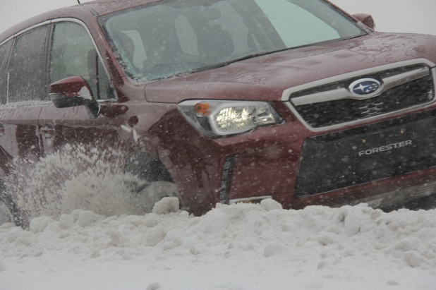「猛吹雪の中SUBARU新体感SUVで突っ走ってきた！【SUBARU SUV Snow Meeting】」の1枚目の画像