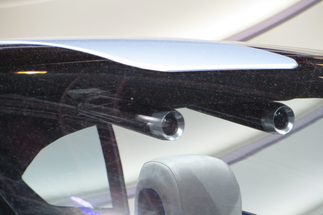 「スバルのコンセプトカー「VIZIV（ヴィジヴ）」はブランド55周年記念車【ジュネーブモーターショー】」の5枚目の画像