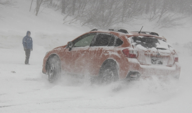 「プロドライバーの走りを雪上で体験！SUVのXVがラリーカーに変身！【SUBARU SUV Snow Meeting】」の8枚目の画像