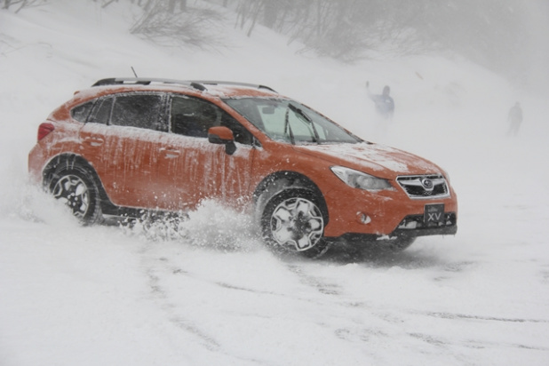 「プロドライバーの走りを雪上で体験！SUVのXVがラリーカーに変身！【SUBARU SUV Snow Meeting】」の10枚目の画像