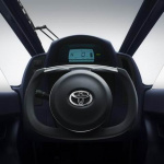 「トヨタ「i-ROAD」画像ギャラリー －新感覚のリーンして曲がる3輪の電気自動車」の14枚目の画像ギャラリーへのリンク
