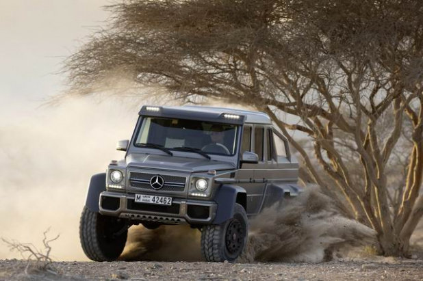 「メルセデス・ベンツ「G63 AMG 6×6」画像ギャラリー – 6輪駆動のスーパーGクラス」の40枚目の画像