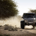 【動画】ド迫力、6輪Gクラスが激走！ 砂漠をジャンプ、岩山を登る！！ - Mercedes-Benz G63 AMG 6x6 Showcar, Dubai 2013