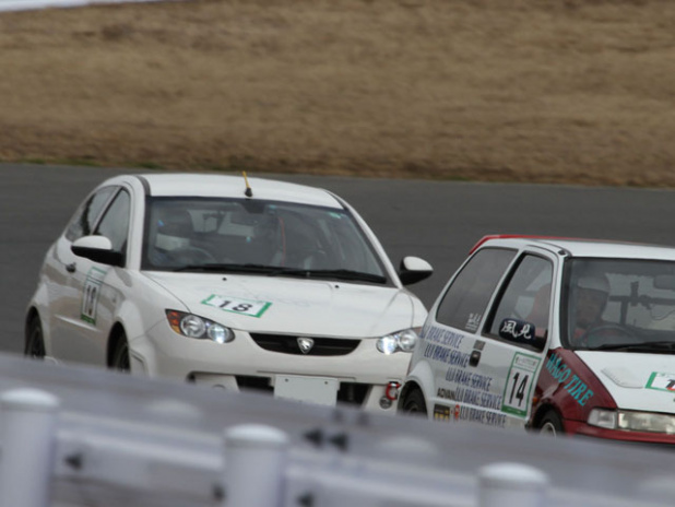 「日本初！話題のマレーシア車、プロトン サトリア・ネオでサーキットレースを走ってみた。」の7枚目の画像