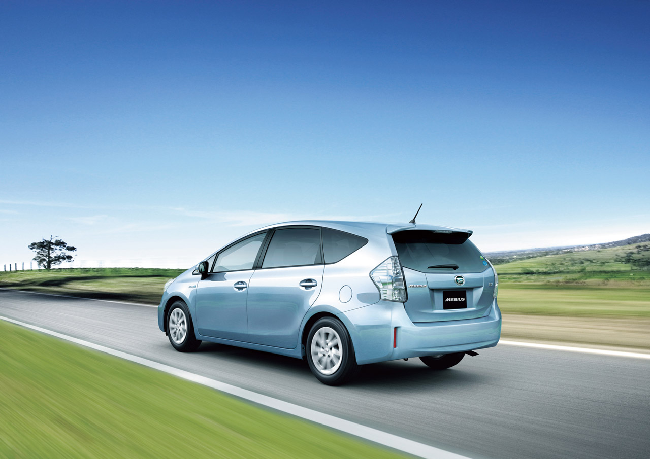 Daihatsu Mebius 002 画像 広い荷室が特徴のハイブリッドステーションワゴン Clicccar Com