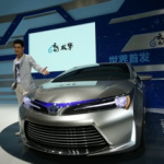 トヨタが中国専用ハイブリッドカーやヤリス（ヴィッツ）など３台を世界初公開【上海モーターショー】 - sas_130420_09