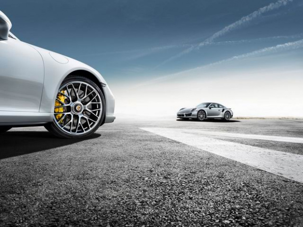 「ポルシェ新型「911ターボ」画像ギャラリー 2013秋フランクフルトデビューのビッグネーム！」の15枚目の画像