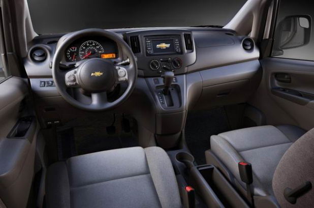 2015-Chevrolet-City-Express-002