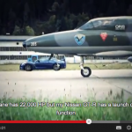 「日産GT-R v.s. ジェット戦闘機はどっちが速い？【動画】」の1枚目の画像ギャラリーへのリンク