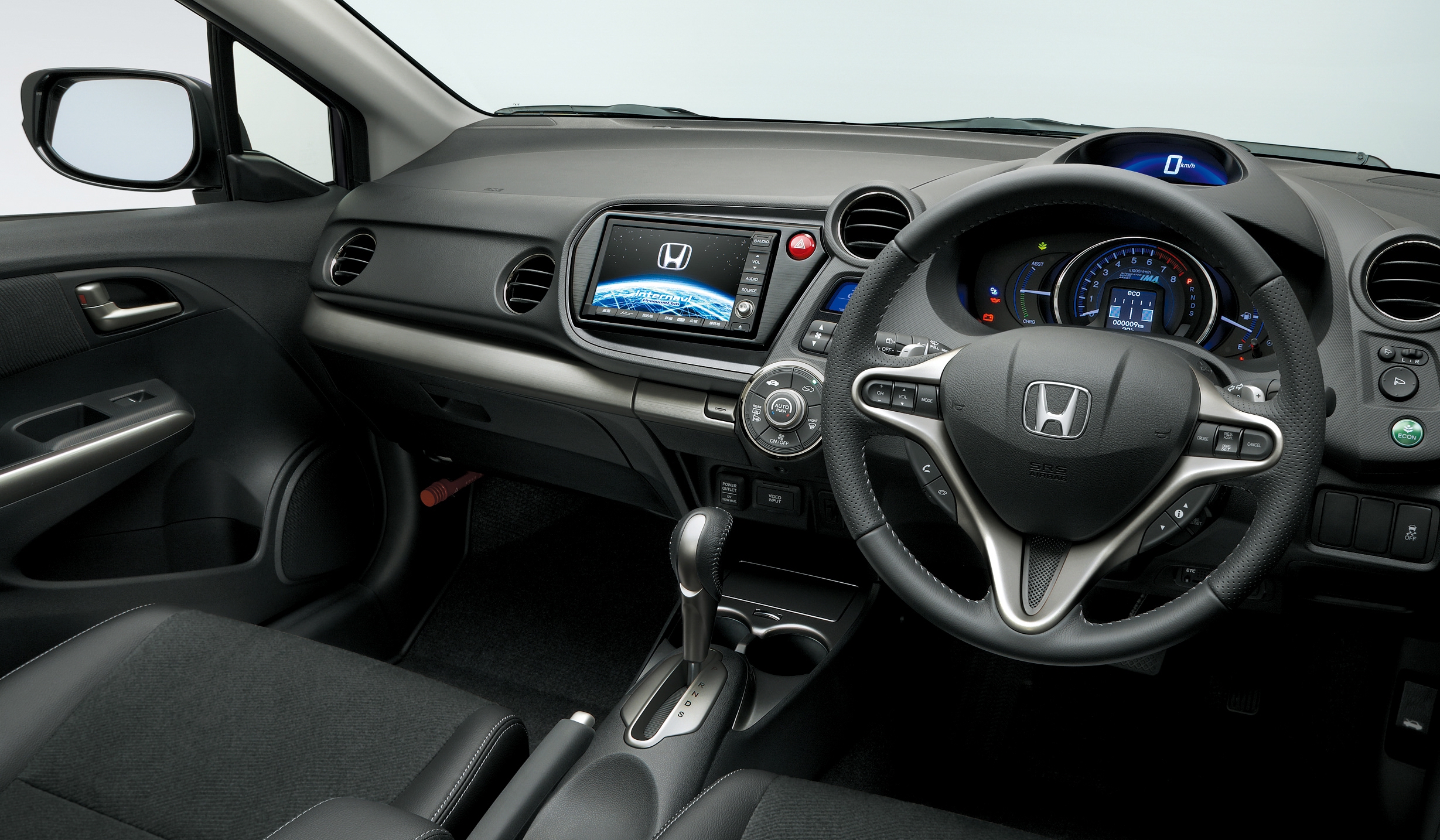 Инсайд машина. Honda Insight 2009 салон. Honda Insight ze3 салон. Honda Insight II (ze_). Honda Insight ze2 2011-2014.