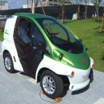 話題の超小型モビリティが「超小型車」として神奈川県で初認定! 公道ではスクーターの強力ライバル? - トヨタ COMS