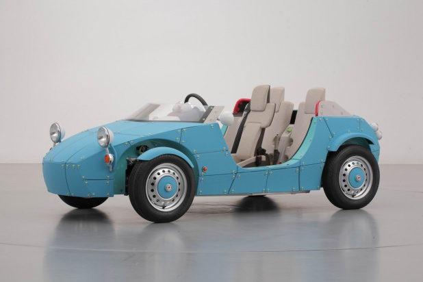 「東京おもちゃショーに親子で運転できるトヨタのコンセプトカーが登場【動画】」の2枚目の画像