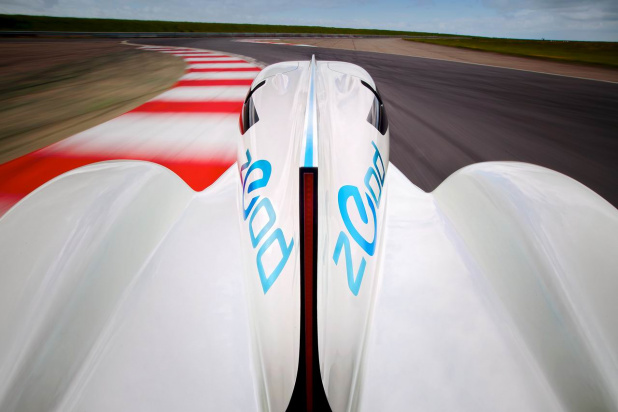 「日産が2014年のル・マン24時間耐久に電力駆動レースカーで戻ってくる！」の16枚目の画像