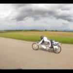 「時速263キロの自転車が怖すぎ！ 速さの秘密は…？【動画】」の1枚目の画像ギャラリーへのリンク