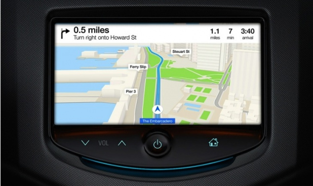 「iPhoneの新しいOS「iOS7」で車載システムを強化」の1枚目の画像