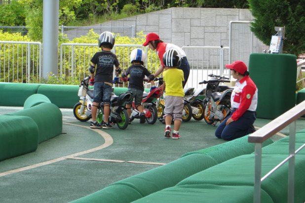 「鈴鹿サーキットと言えばF1？ 8耐？ それだけじゃない、プールと遊園地でしょ！」の14枚目の画像