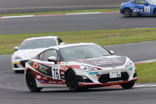 「開幕戦はスタートでジャンプアップ！  その後はワンメイクならではの展開【86/BRZレース参戦記03】」の3枚目の画像