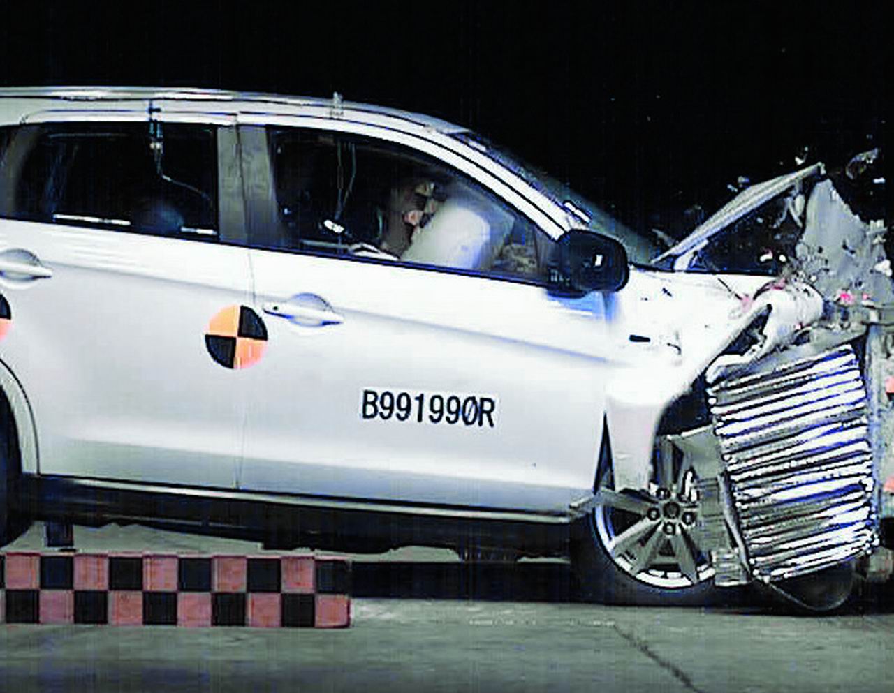 「北米で安全性が高評価の三菱RVRがサスペンションを中心としたマイナーチェンジ【動画】」の5枚目の画像