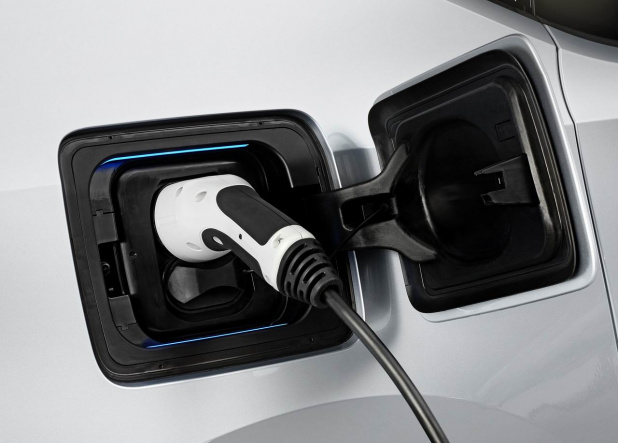 「「BMW i3」画像ギャラリー －BMWの電気自動車は発電機がオプション」の31枚目の画像