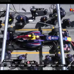 F1ドイツGPで外れたタイヤがカメラマンを直撃！【動画】 - Tire_Hits_Cameraman_01