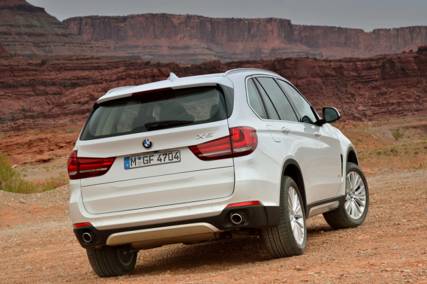 「BMW「新型X5」画像ギャラリー ハイパフォーマンスモデルから超低燃費モデルまで幅広い」の2枚目の画像