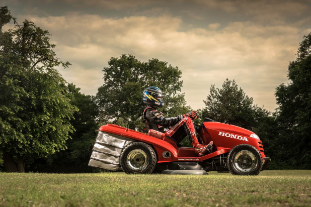 「ホンダ「HF2620トラクター改」画像ギャラリー ─ 世界最速の芝刈り機！」の6枚目の画像