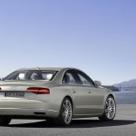フランクフルト目前に超ハイテク新型アウディA8がフォトデビュー！ - Audi A8 4.2 TDI quattro