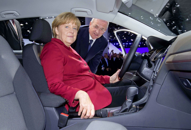 「VW｢e-Golf｣、独首相を招いてEV版を発表!【フランクフルトモーターショー】」の13枚目の画像
