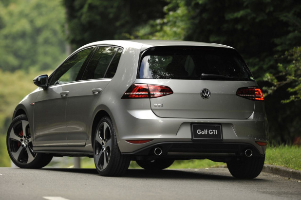 GOLF GTI_04