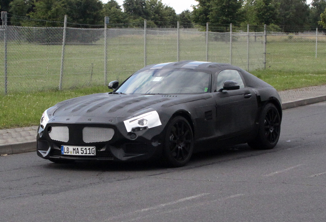 ベンツのコンパクトスポーツ Slc をスクープ撮 Clicccar Com