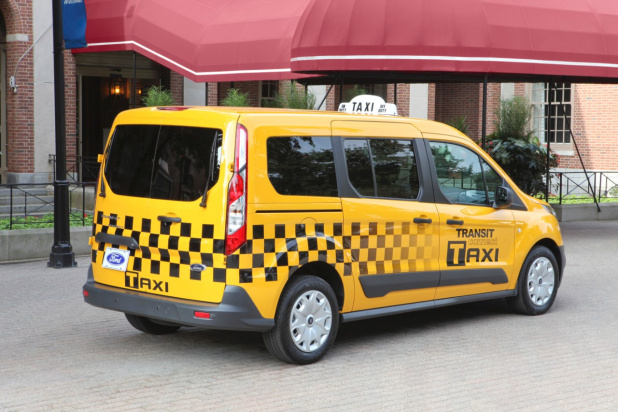 「「フォード・トランジット・コネクト・タクシー」画像ギャラリー ─ アメリカの次世代イエローキャブ？」の1枚目の画像