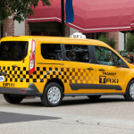 「フォード・トランジット・コネクト・タクシー」画像ギャラリー ─ アメリカの次世代イエローキャブ？ - TransitConnectTaxi_11_HR