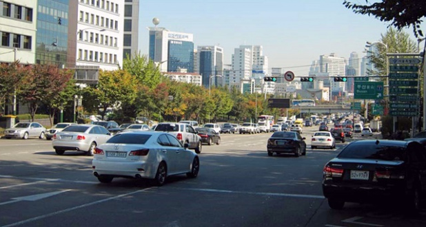 「不正治療費、虚偽入院多数の韓国では交通事故後も自動車保険料アップ無し!?」の2枚目の画像