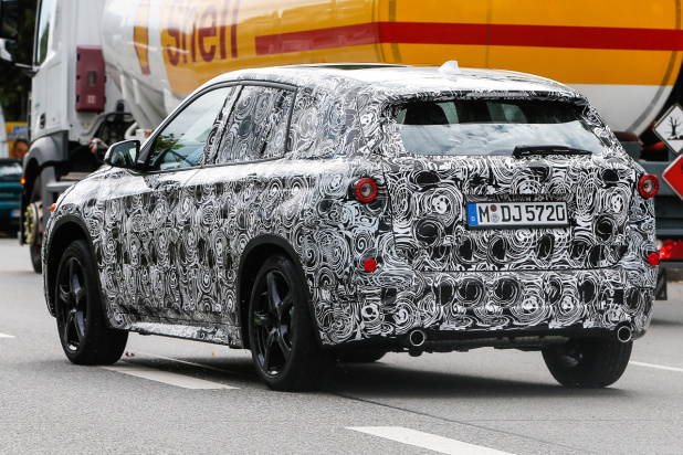 「BMW最小SUVの名は「FAST」と判明！」の6枚目の画像