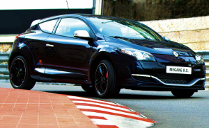 RENAULT MEGANE III COUPE RENAULT SPORT (D95 RS) - 2012 COLLECTION - RED BULL RACING RB8 LIMITED EDITION