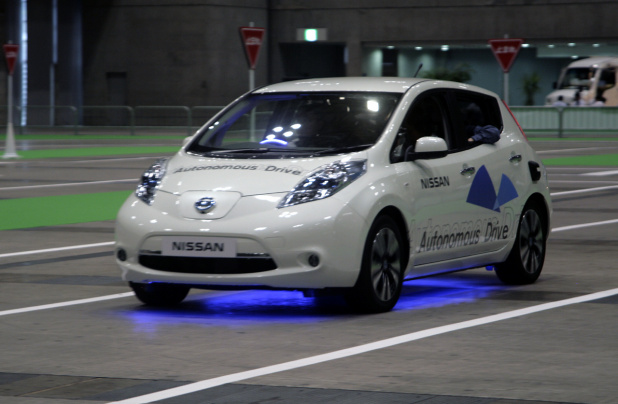 「日産リーフ、自動運転は技術の蓄積が可能にした【CEATEC JAPAN 2013】」の2枚目の画像