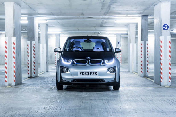 「BMW i3画像ギャラリー  ─ アルミとCFRP多用のEVは2014年4月5日発売開始」の27枚目の画像
