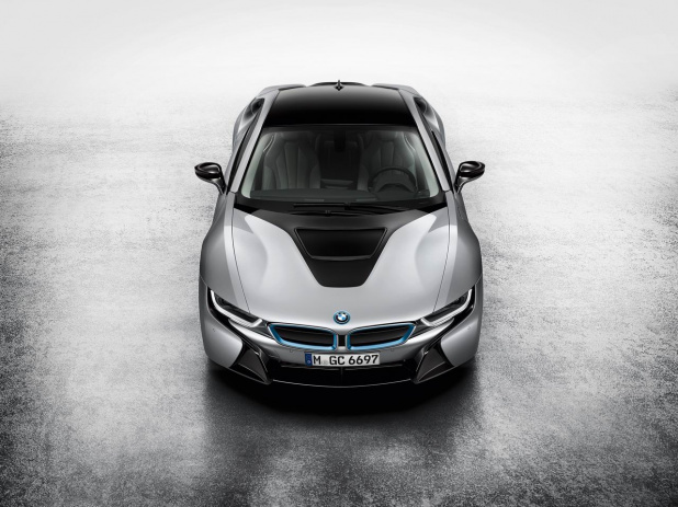 「BMW i8画像ギャラリー ─ 1.5LのHVで2000万円級の新世代スーパーカー」の18枚目の画像