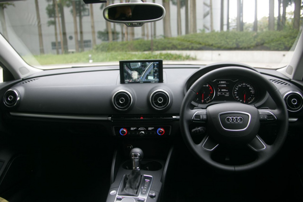 「クルマがWi-FiになるというアウディA3のナビ「Audi connect」を使ってみた」の31枚目の画像