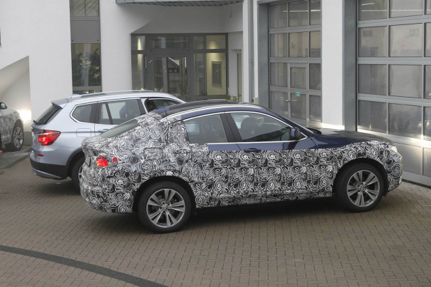 「新型BMW X4のインパネ独占初公開スクープ!」の6枚目の画像