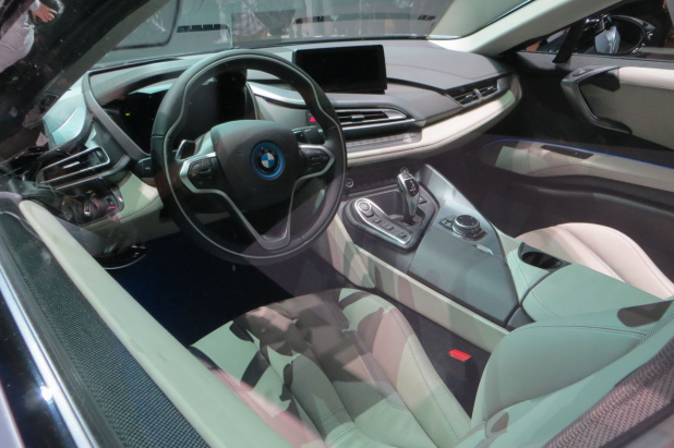 「BMW i3/i8、価格は8％の消費税込みで499万円から1917万円で登場!」の45枚目の画像