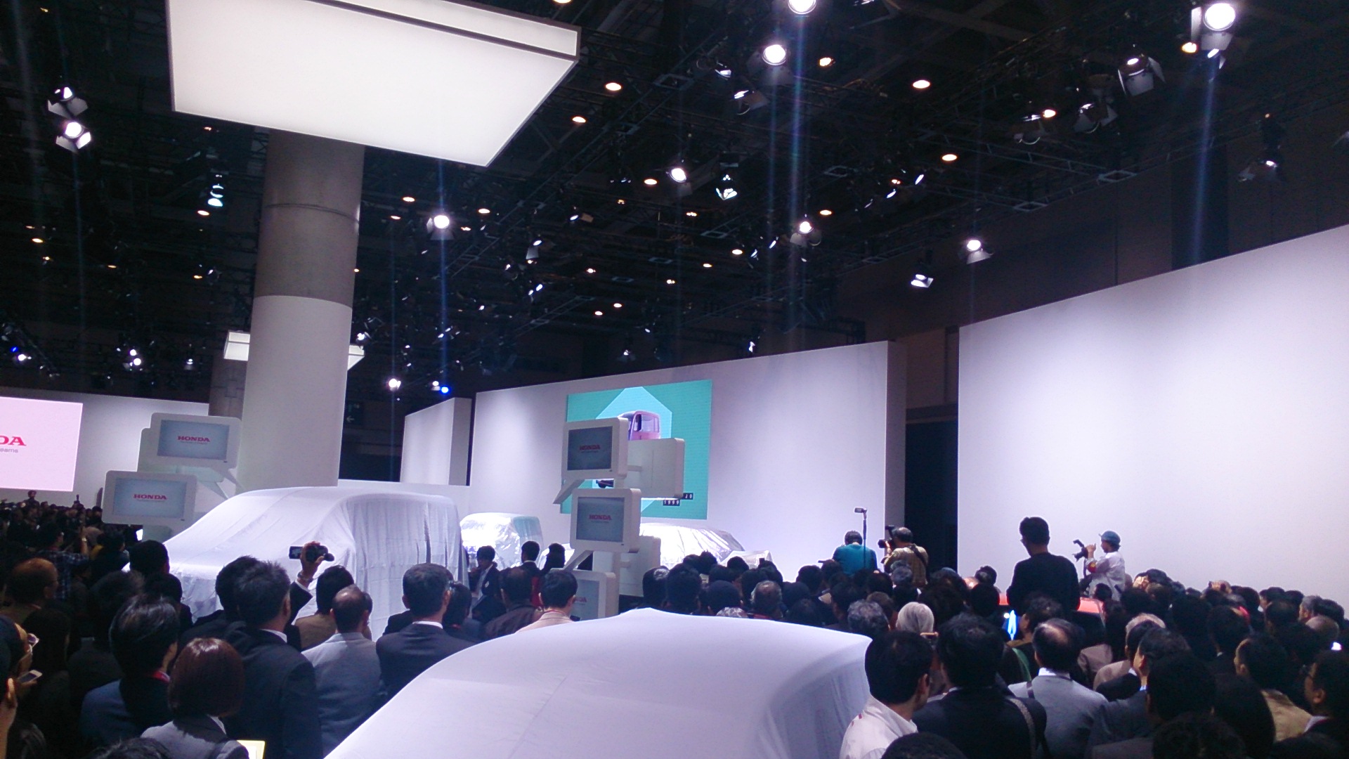「ホンダS660のデビューは2015年で確定！【東京モーターショー2013】」の2枚目の画像