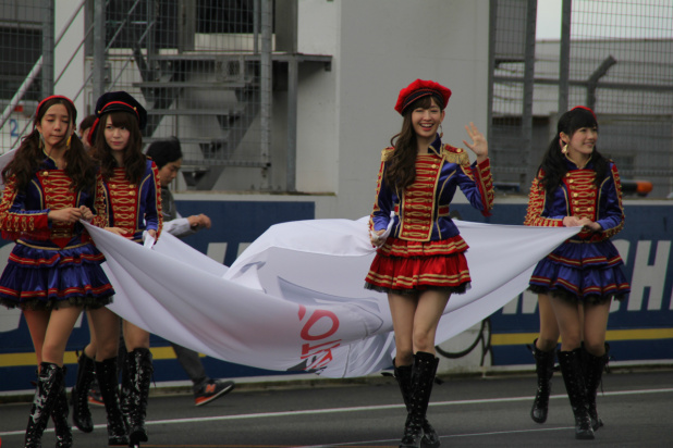 「AKB48もクルマの楽しさを体験! トヨタガズーレーシングフェスティバル2013」の11枚目の画像