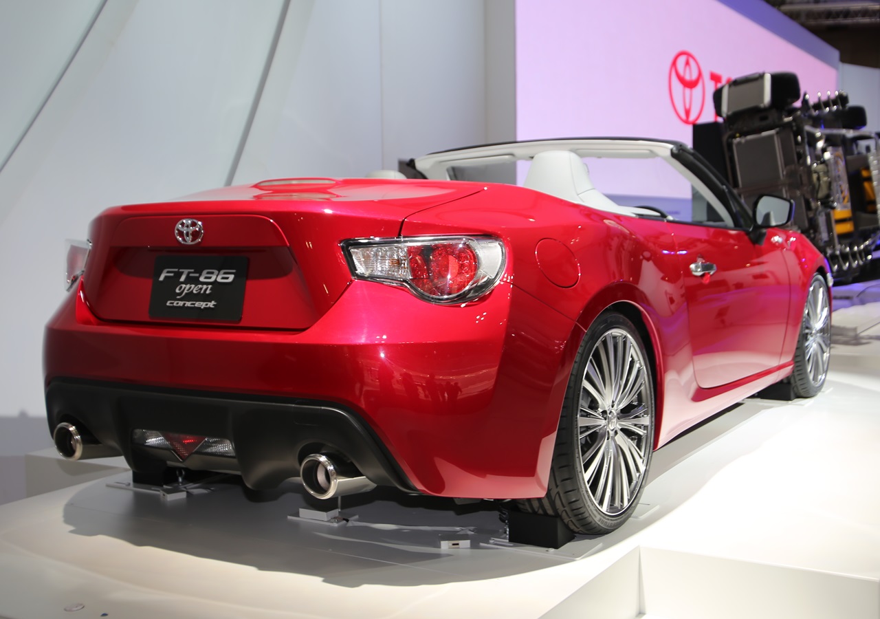 トヨタ86オープンのルーフの開閉はこう動く 気になる価格は 東京モーターショー13 Clicccar Com