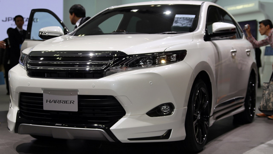 発売目前 新型ハリアーはインテリアも豪華 東京モーターショー13 Clicccar Com